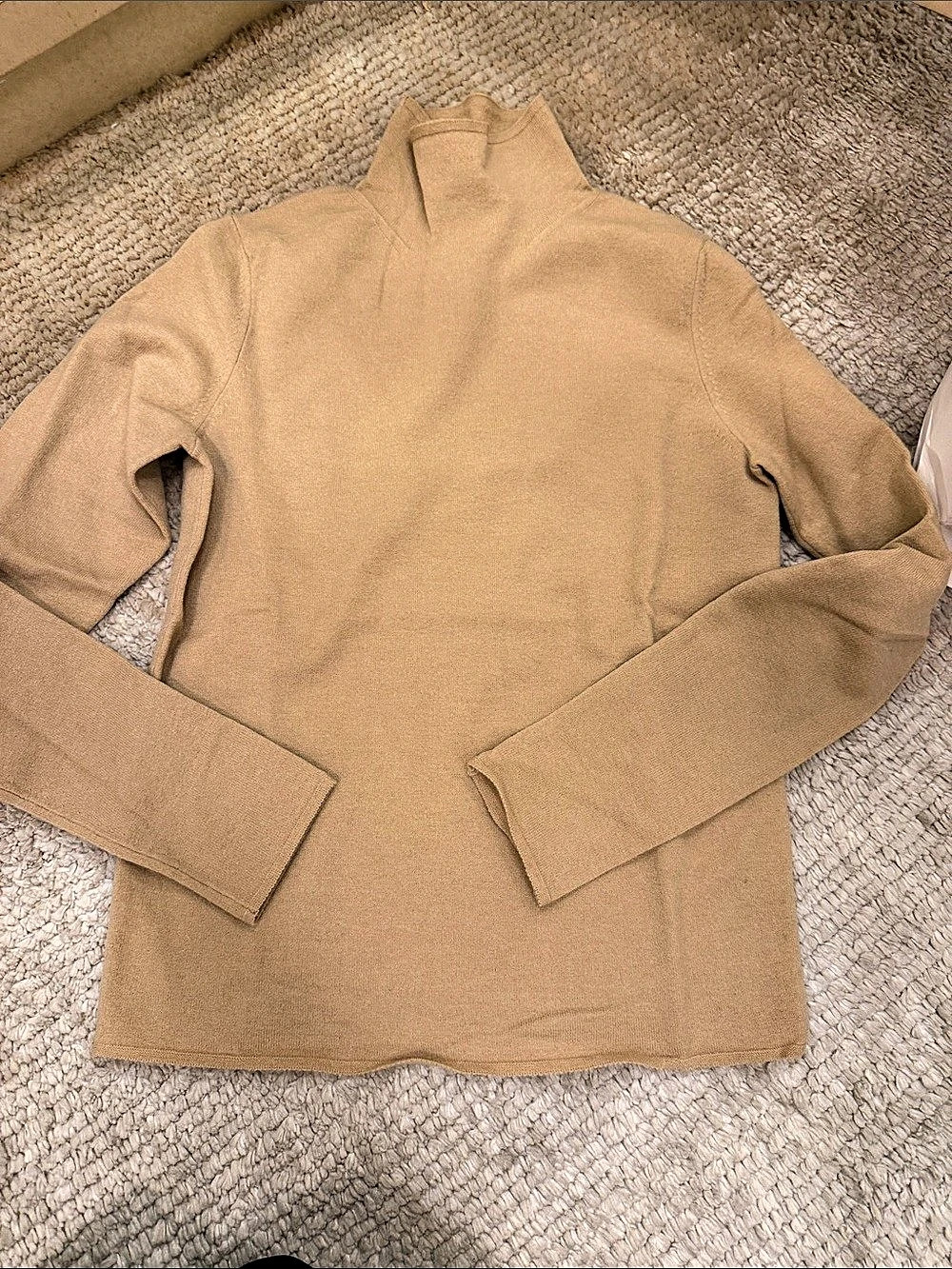 Vince Turtleneck Top in Brown Size XS Like New